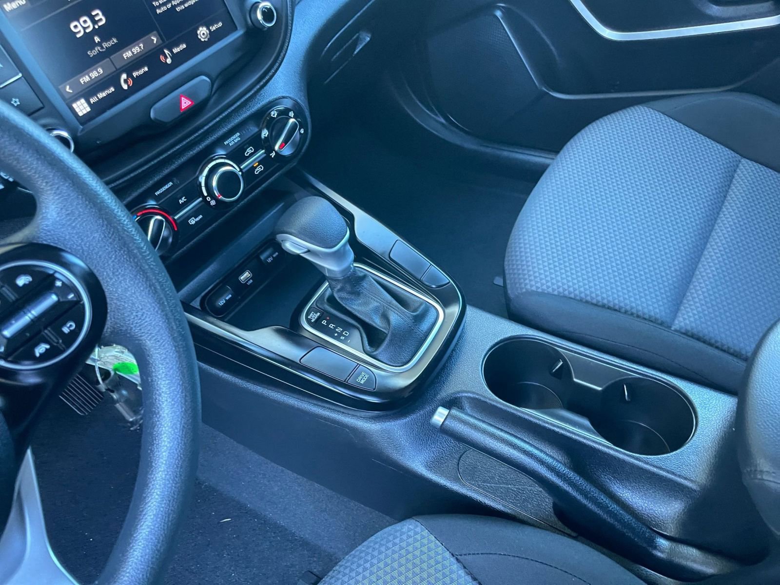 Used 2025 Kia Soul LX w/ LX Technology Package image 41