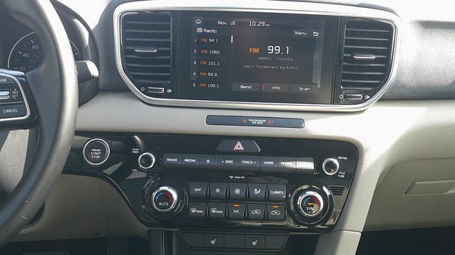 Used 2020 Kia Sportage EX image 13