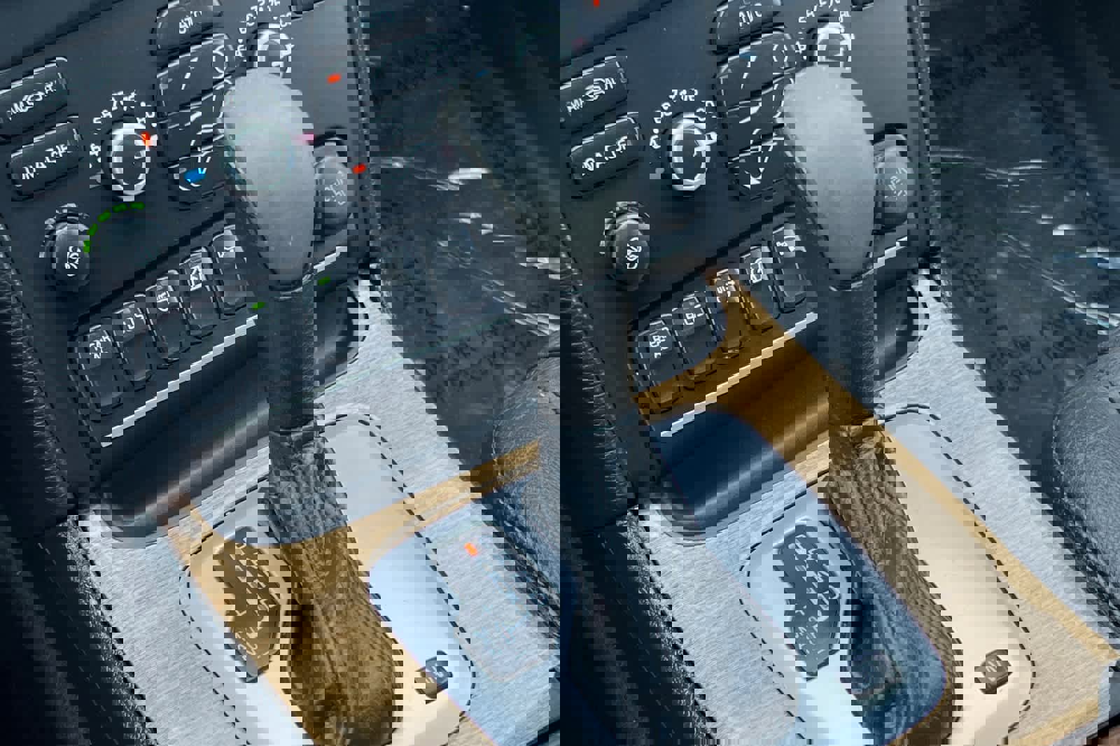 Used 2012 Volvo XC90 3.2 image 24