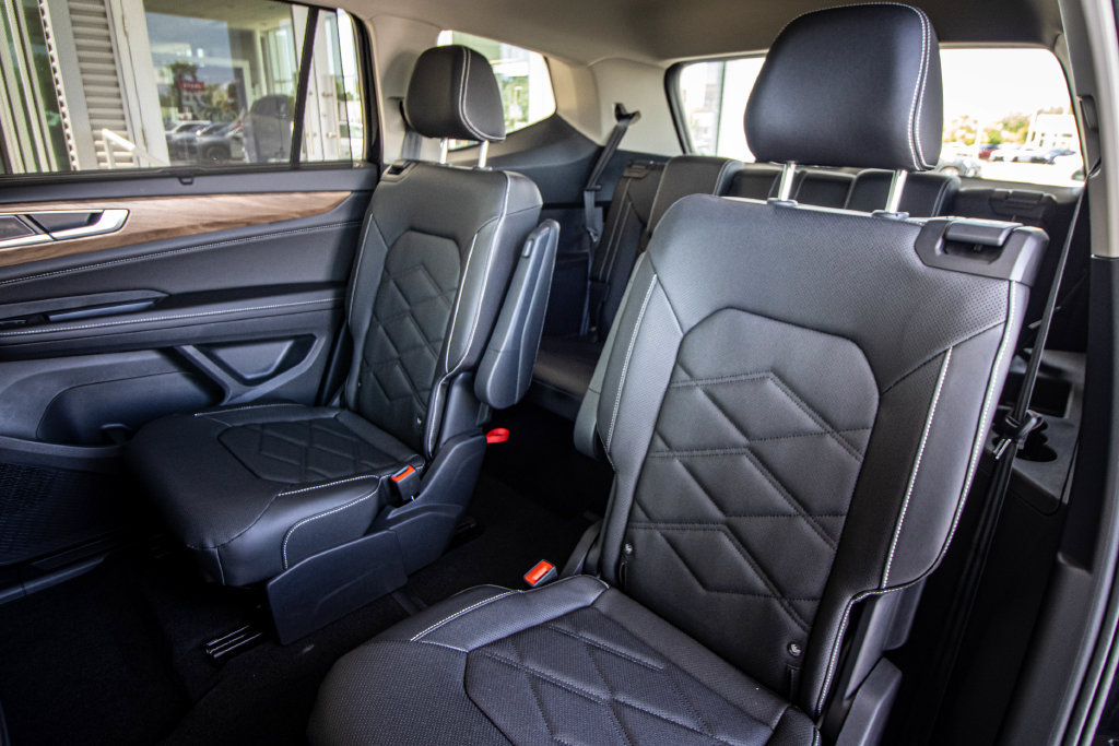 New 2026 Volkswagen Atlas SE FWD image 30