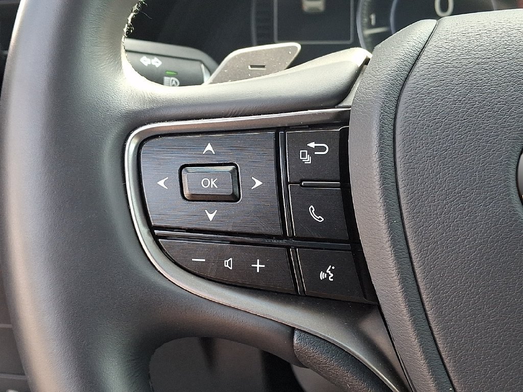 Used 2025 Lexus ES 350 w/ Premium Package FWD image 22