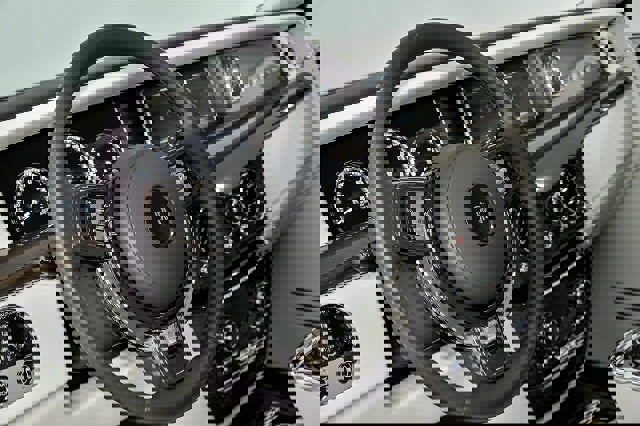 Used 2018 Rolls-Royce Phantom Sedan image 26