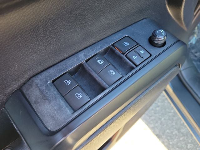Used 2020 Toyota Tacoma SR AWD/4WD image 13