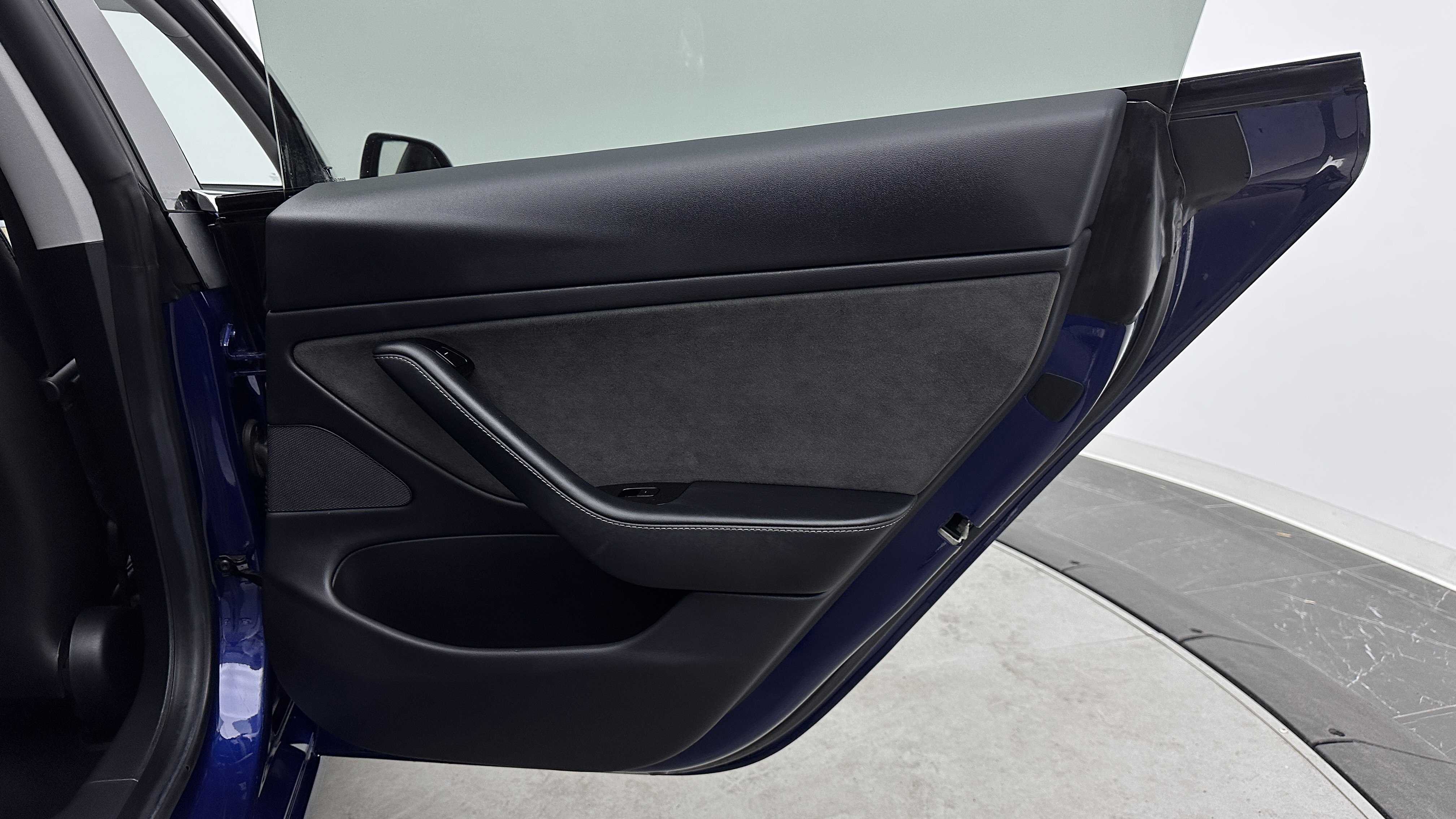 Used 2019 Tesla Model 3 Performance image 29