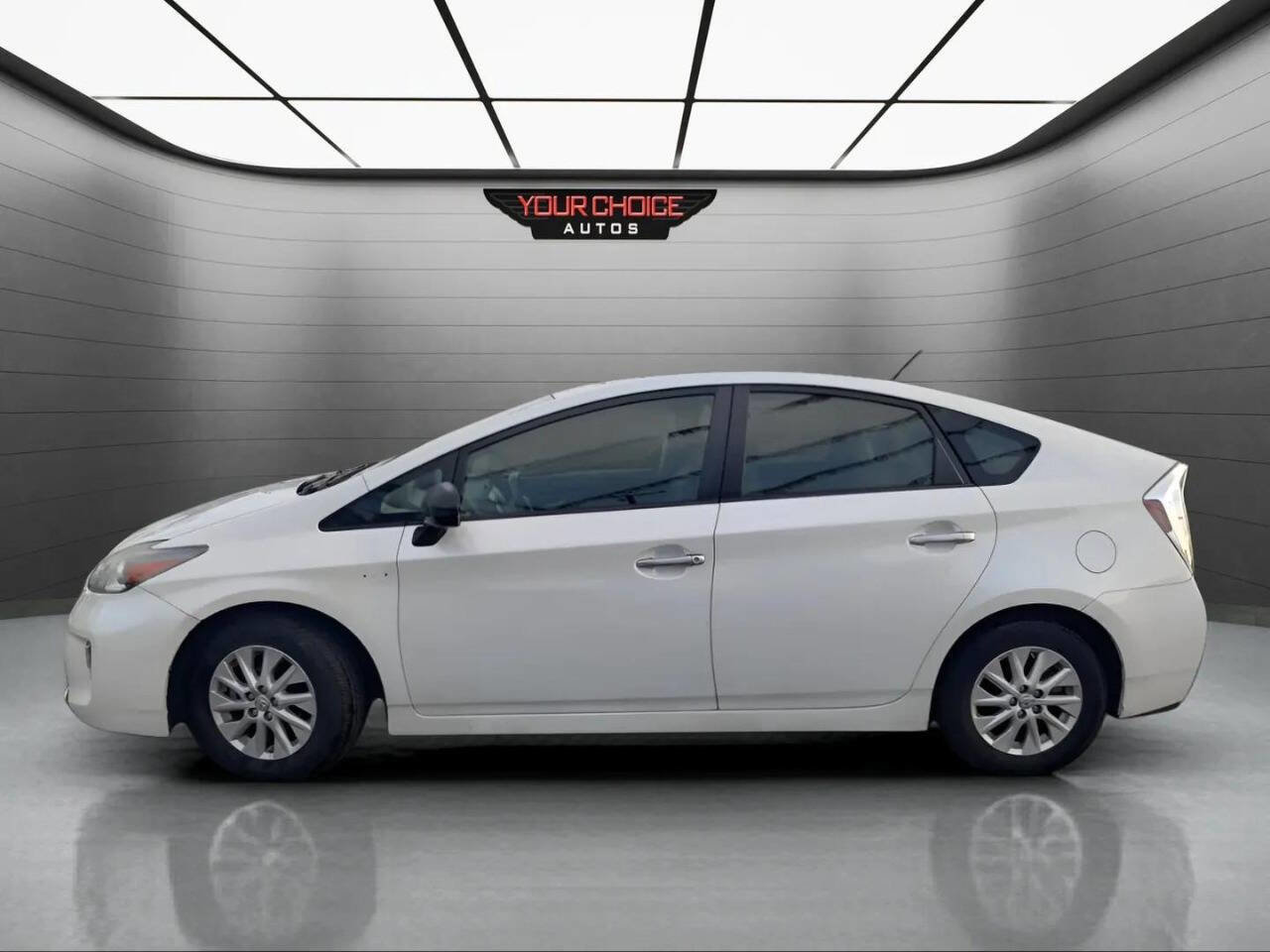 Used 2013 Toyota Prius Prime Plug-In Hybrid image 2