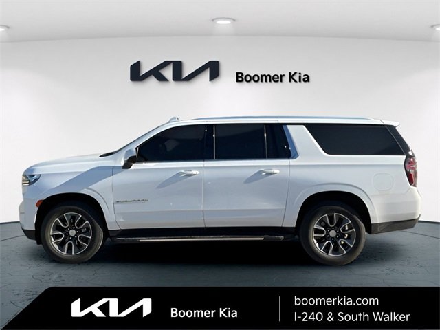 Used 2023 Chevrolet Suburban LS w/ Driver Alert Package image 8