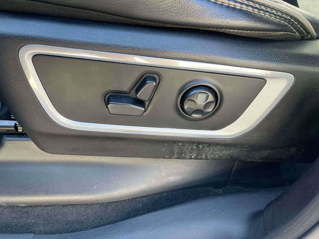 Used 2020 RAM 1500 Laramie w/ Off Road Group image 17