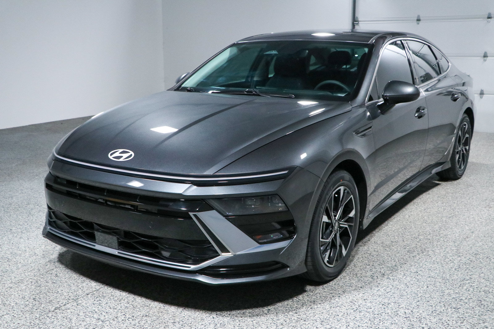 Used 2024 Hyundai Sonata SEL FWD image 29