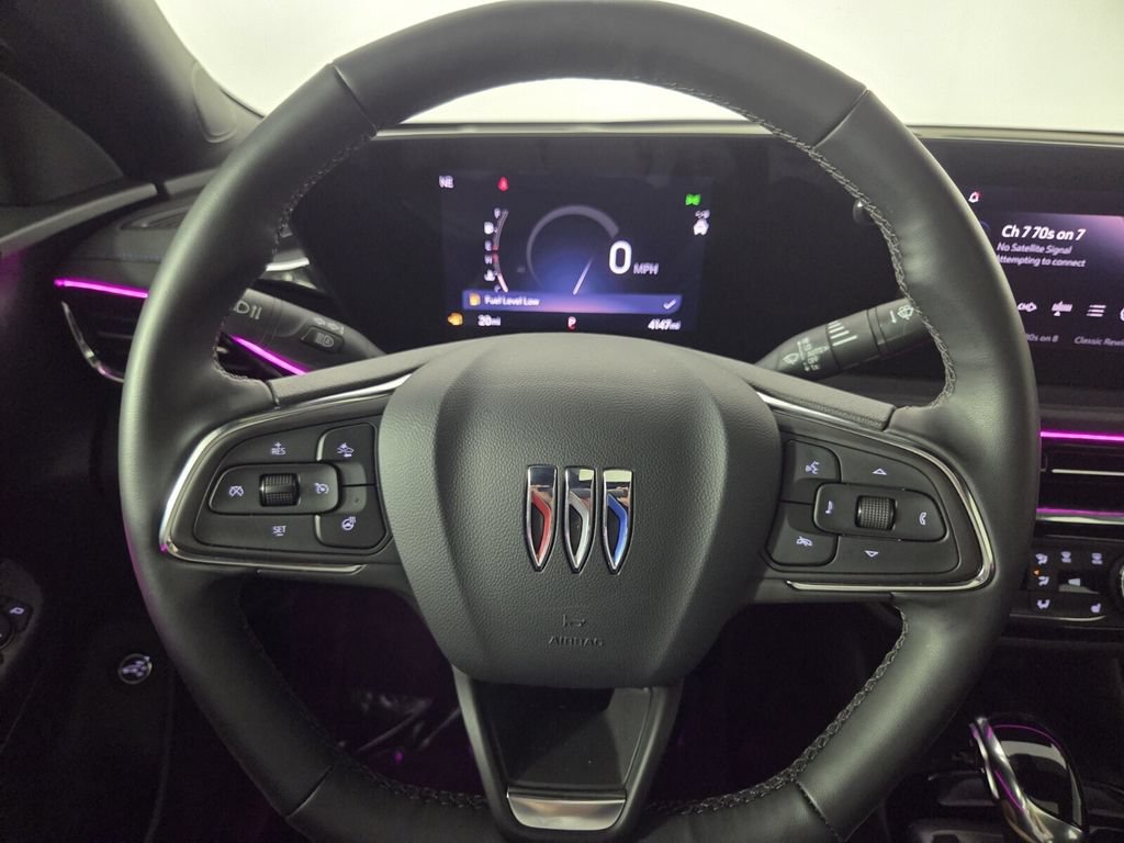 Used 2025 Buick Envista Sport Touring w/ Convenience I Package FWD image 17