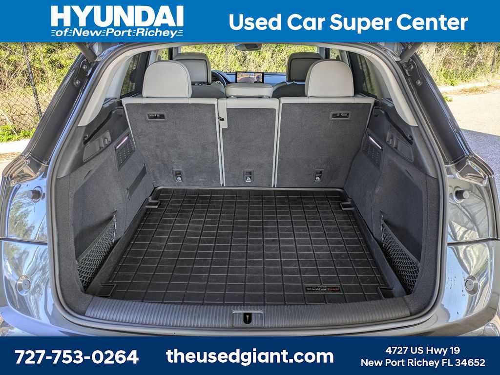 Used 2021 Audi Q5 Premium Plus image 12