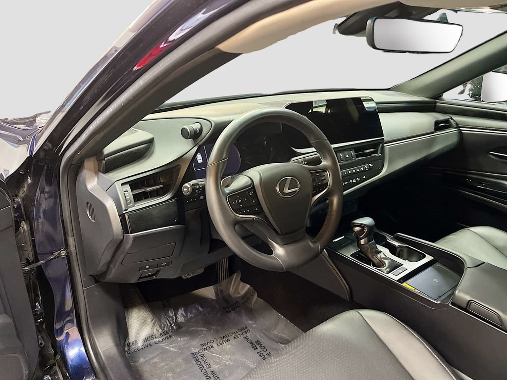 Used 2024 Lexus ES 350 w/ Premium Package FWD image 9