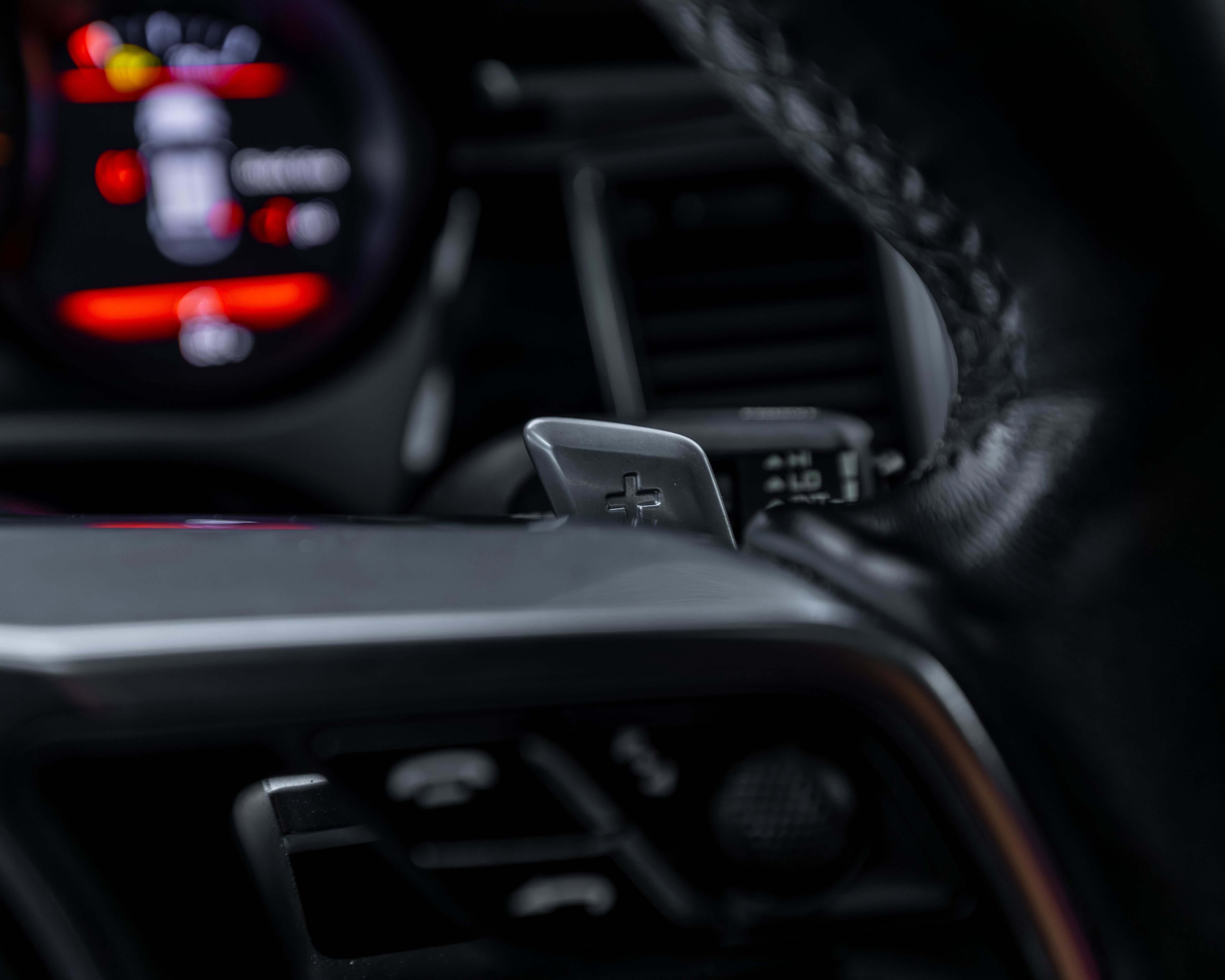 Used 2017 Porsche Macan GTS image 8