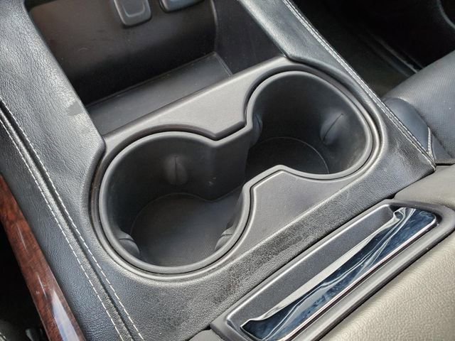 Used 2015 GMC Yukon SLT w/ HD Trailering Package image 27