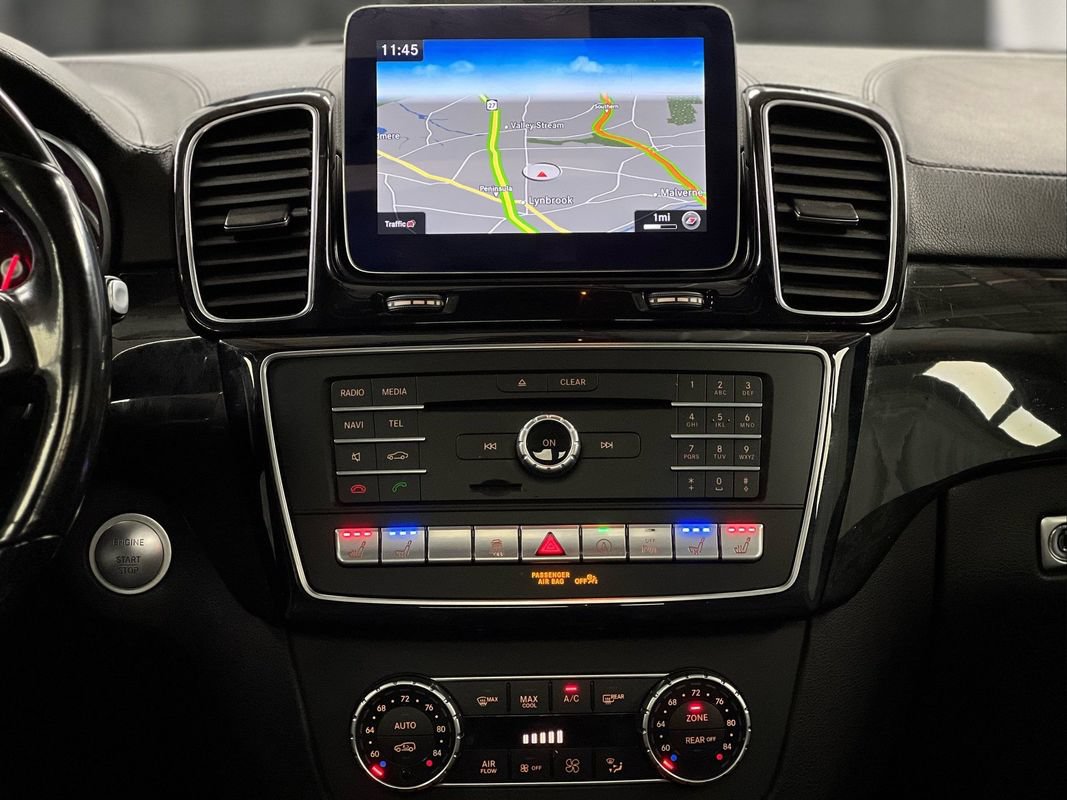 Used 2018 Mercedes-Benz GLS 550 4MATIC w/ Driver Assistance Package image 24