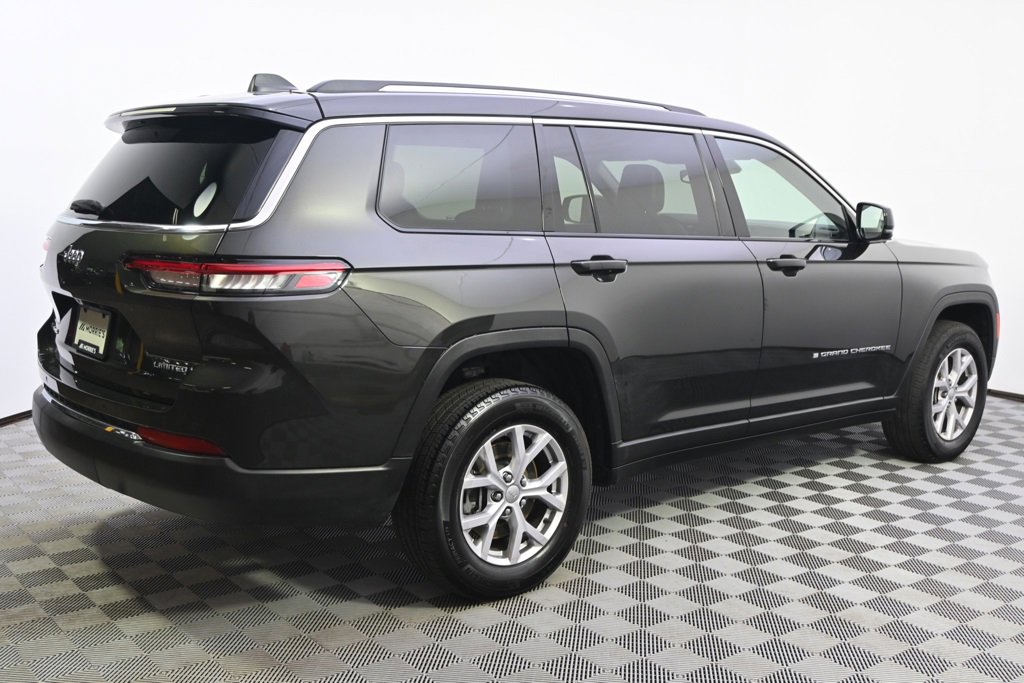 Used 2022 Jeep Grand Cherokee L Limited image 7