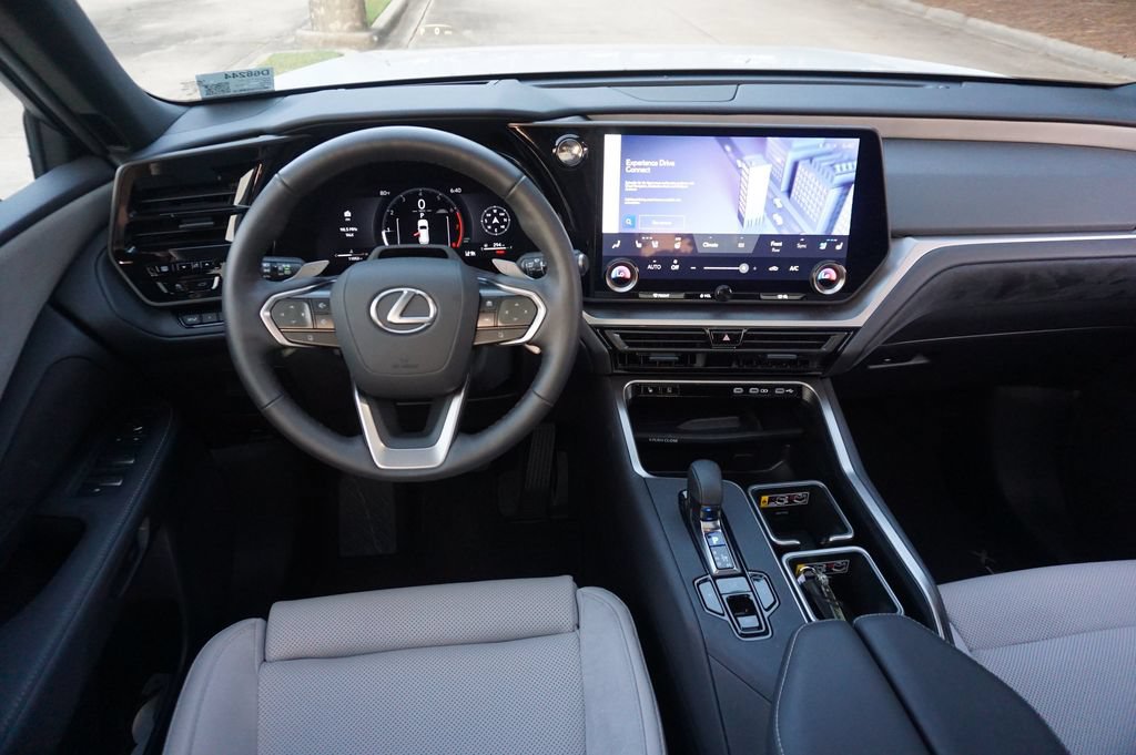 Used 2024 Lexus TX 350 FWD w/ Technology Package image 6