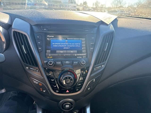 Used 2013 Hyundai Veloster Turbo image 12