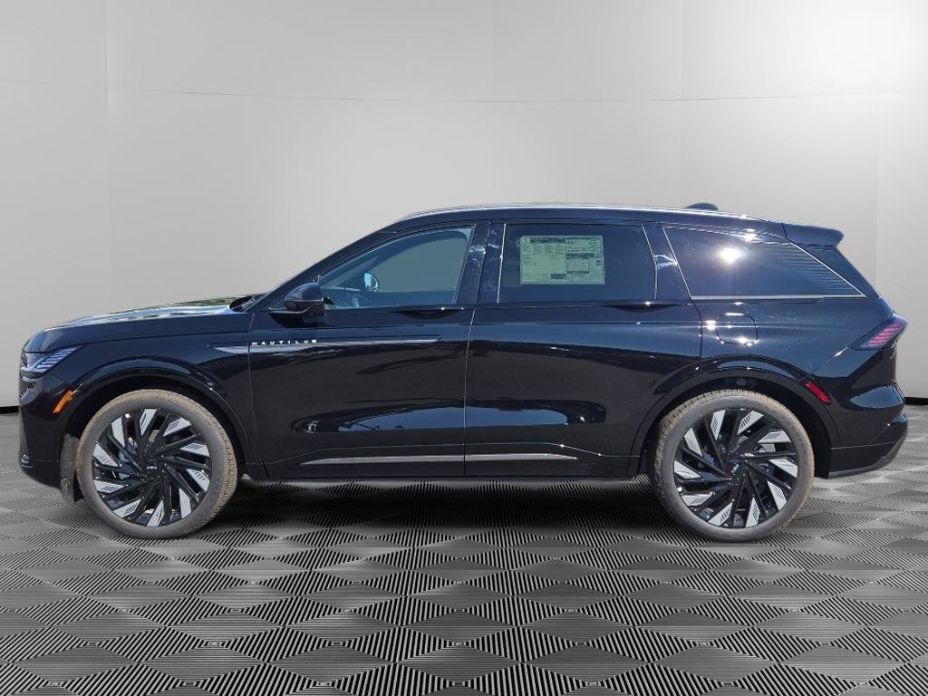 New 2026 Lincoln Nautilus Reserve w/ Jet Appearance Package AWD/4WD image 4