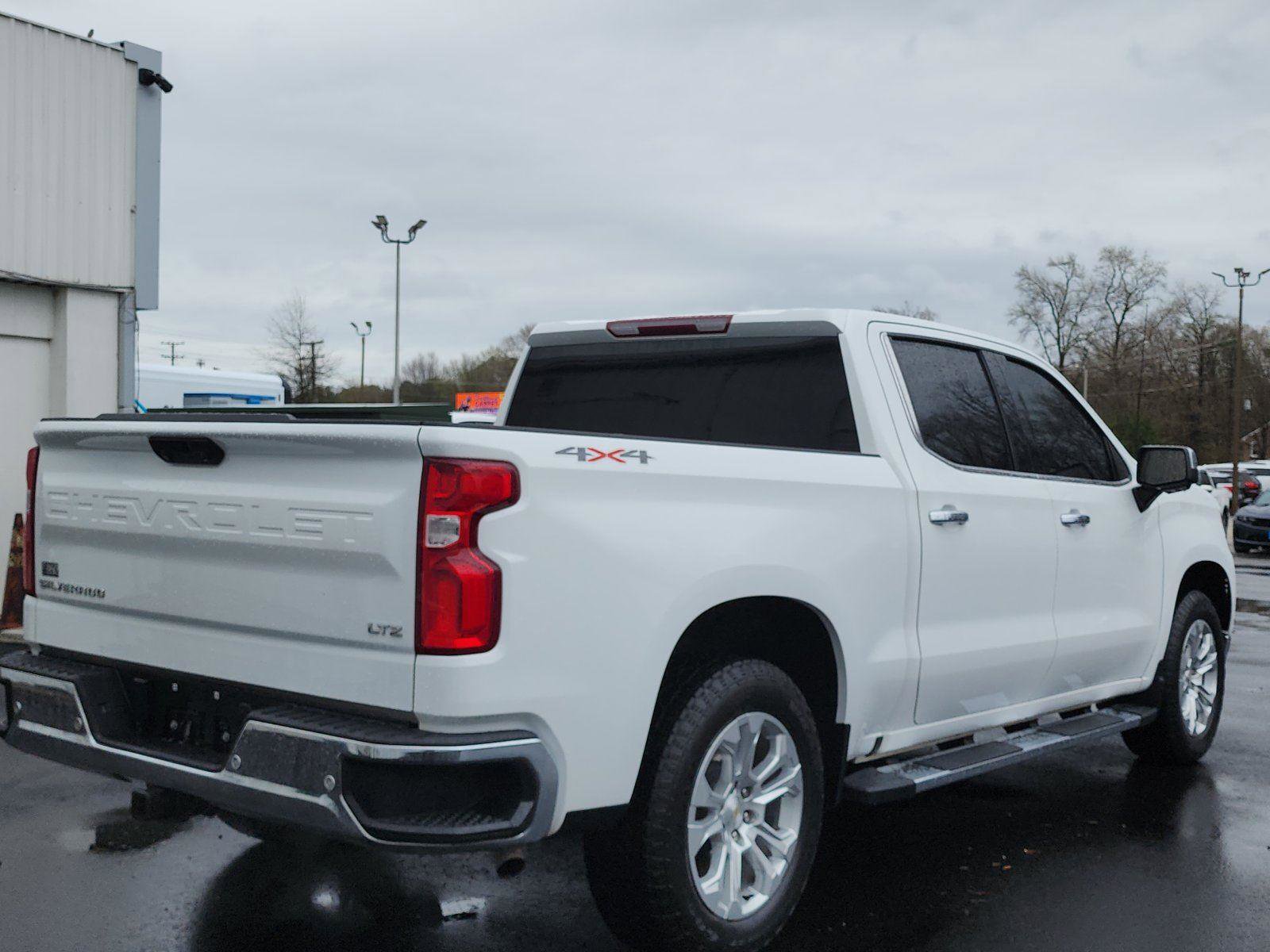 Used 2023 Chevrolet Silverado 1500 LTZ AWD/4WD image 5