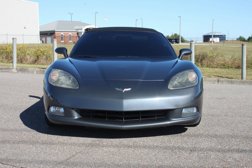 Used 2009 Chevrolet Corvette Base 2D Convertible w/ Preferred Equipment Group image 3