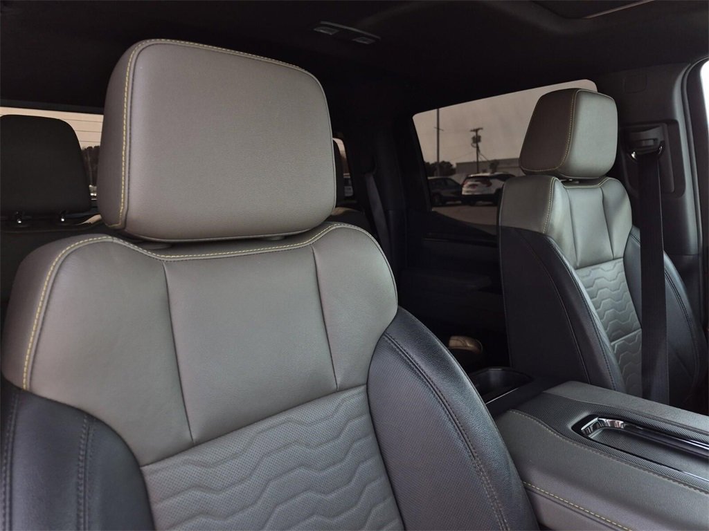 Used 2022 Chevrolet Silverado 1500 ZR2 w/ Technology Package image 14