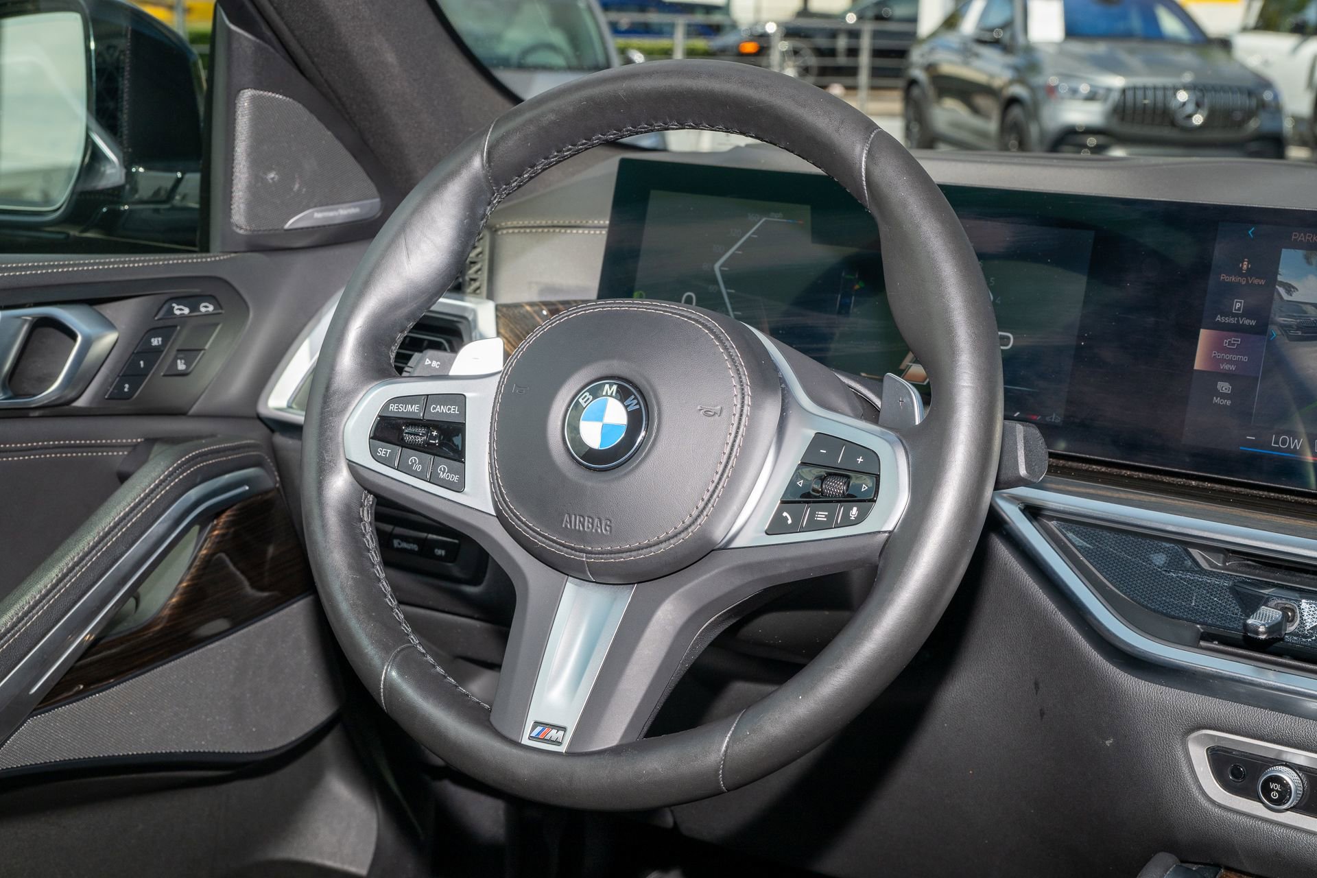 Used 2025 BMW X6 xDrive40i AWD/4WD image 23