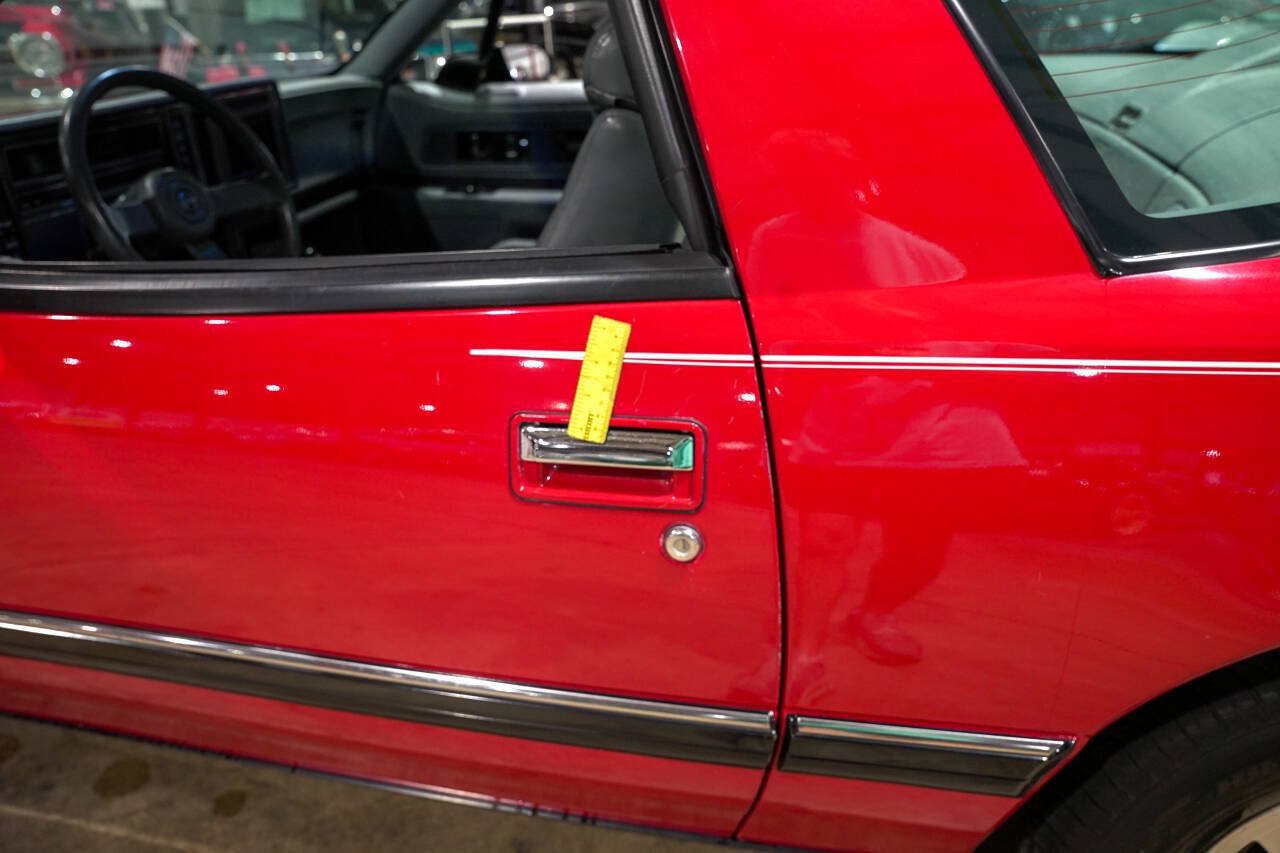 Used 1988 Buick Reatta Coupe FWD image 36