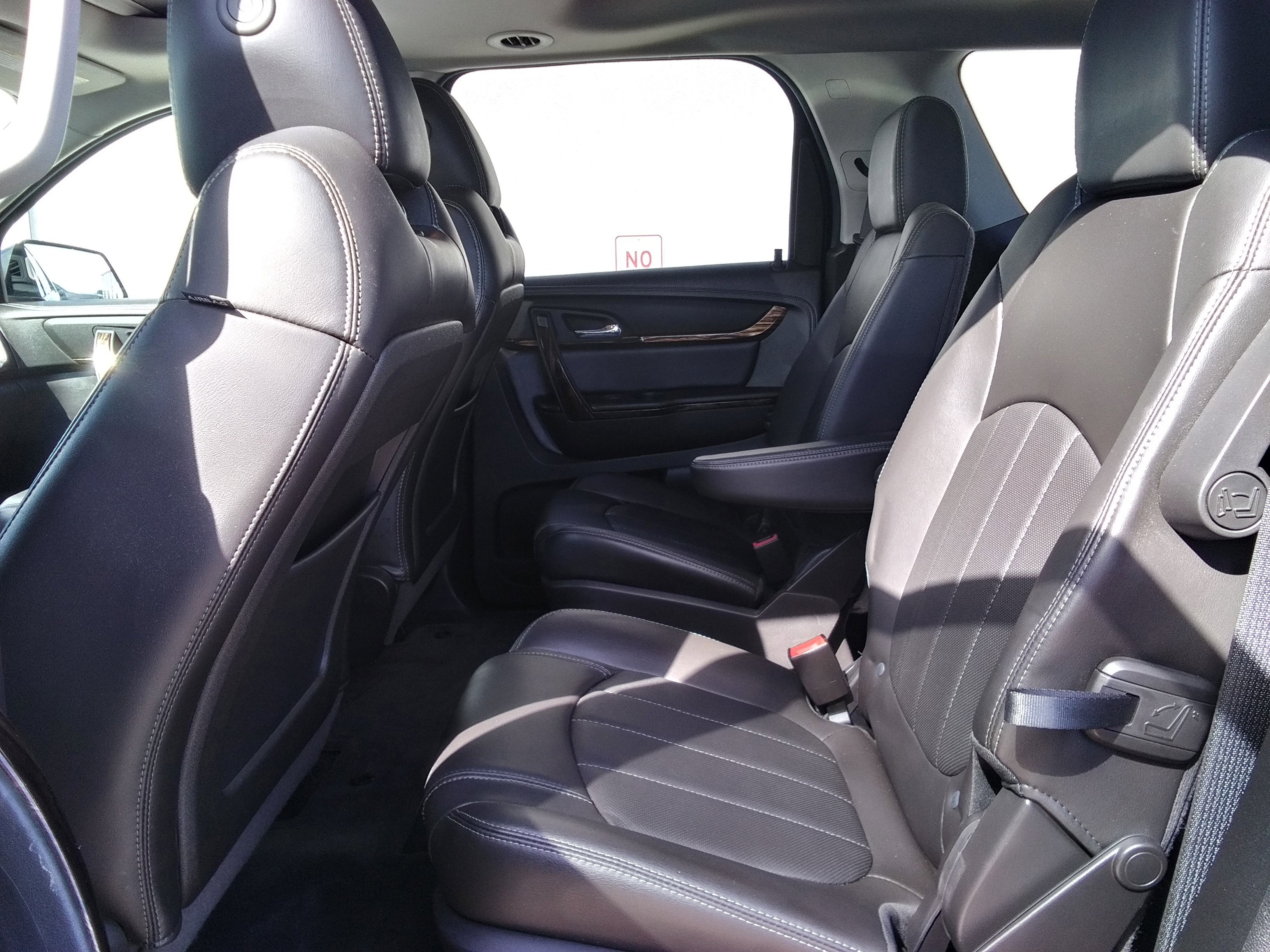 Used 2016 GMC Acadia Denali image 11