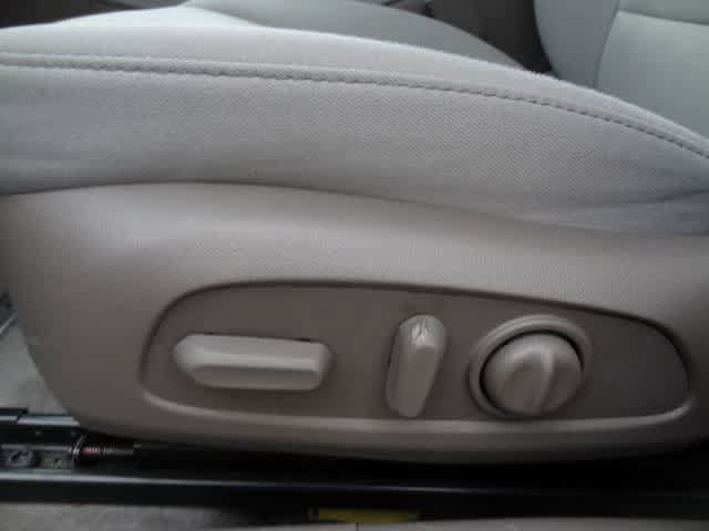 Used 2024 Chevrolet Malibu LT FWD image 7