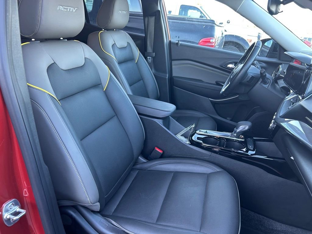 Used 2024 Chevrolet Trax ACTIV w/ Driver Confidence Package image 23