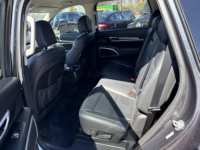 Used 2020 Kia Telluride LX image 16