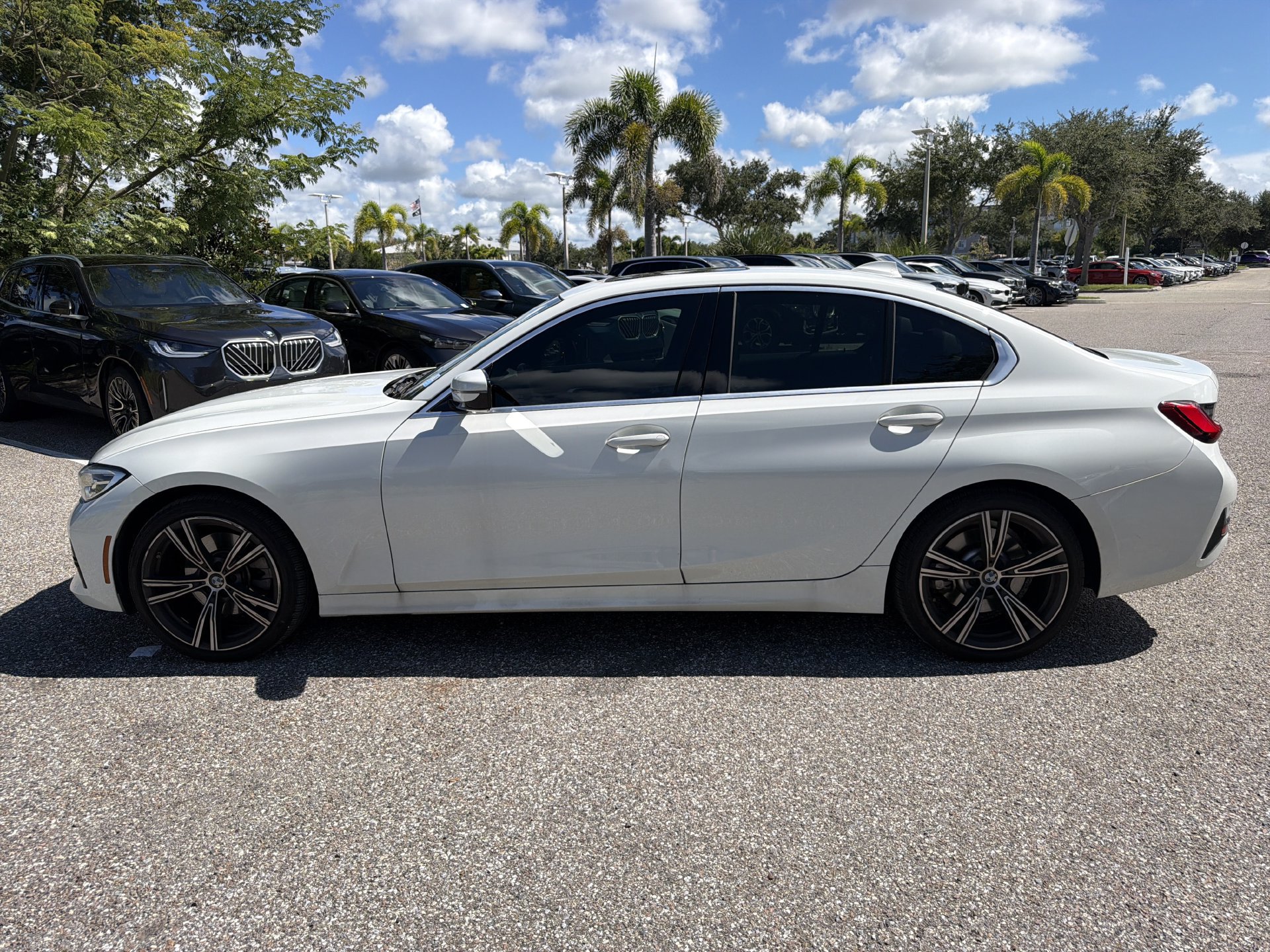 Used 2022 BMW 330i Sedan w/ Driving Assistance Package RWD image 7