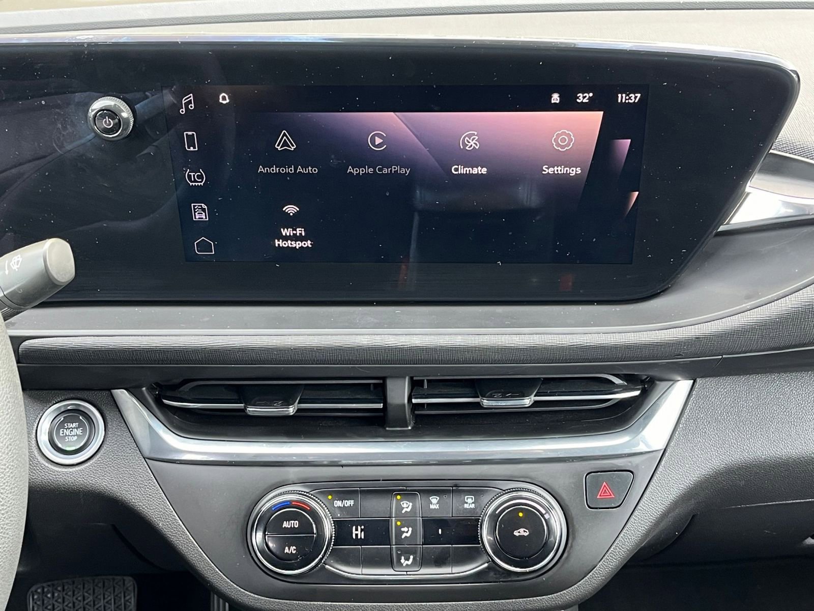 Used 2025 Buick Envista Preferred image 17