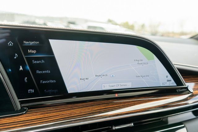 Used 2024 Cadillac Escalade Premium Luxury w/ Performance Package image 51