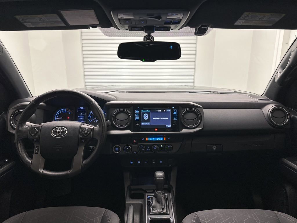 Used 2016 Toyota Tacoma TRD Off-Road AWD/4WD image 17