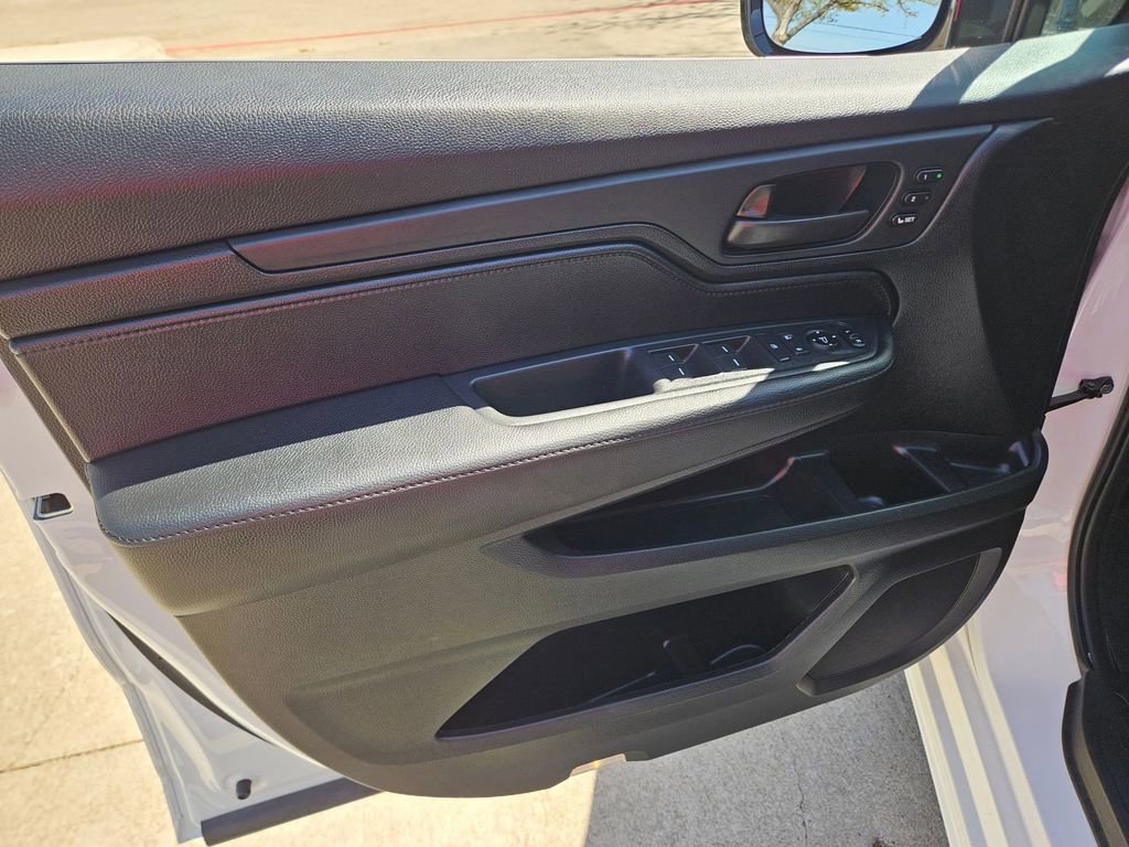 Used 2025 Honda Odyssey Sport-L image 14