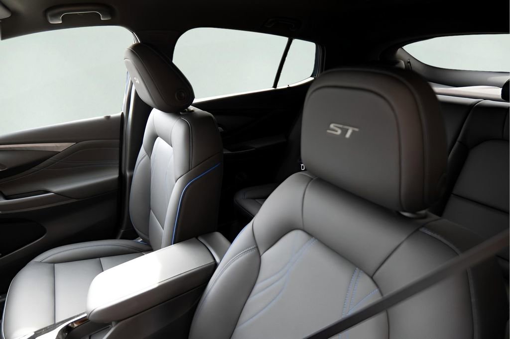 New 2026 Buick Envista Sport Touring w/ Convenience I Package image 10