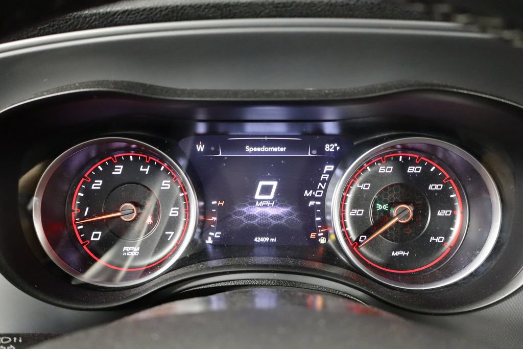 Used 2023 Dodge Charger SXT RWD image 11