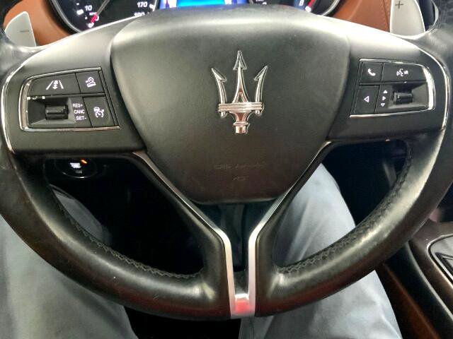 Used 2017 Maserati Levante S image 22