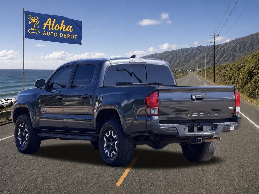 Used 2018 Toyota Tacoma TRD Sport RWD image 3