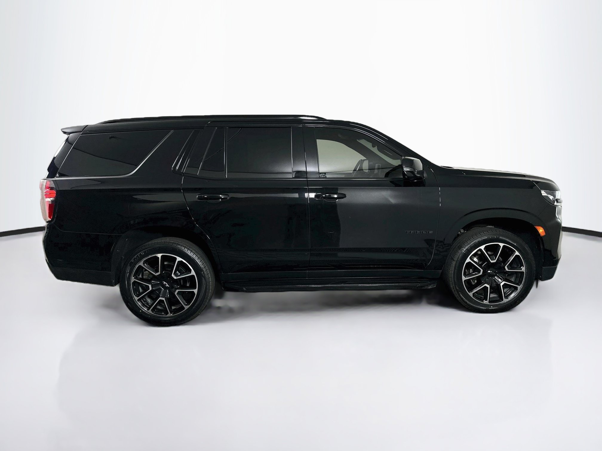 Used 2023 Chevrolet Tahoe RST w/ Luxury Package AWD/4WD image 10