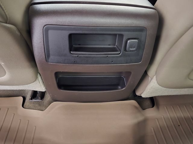 Used 2015 GMC Sierra 2500 Denali w/ Duramax Plus Package AWD/4WD image 33