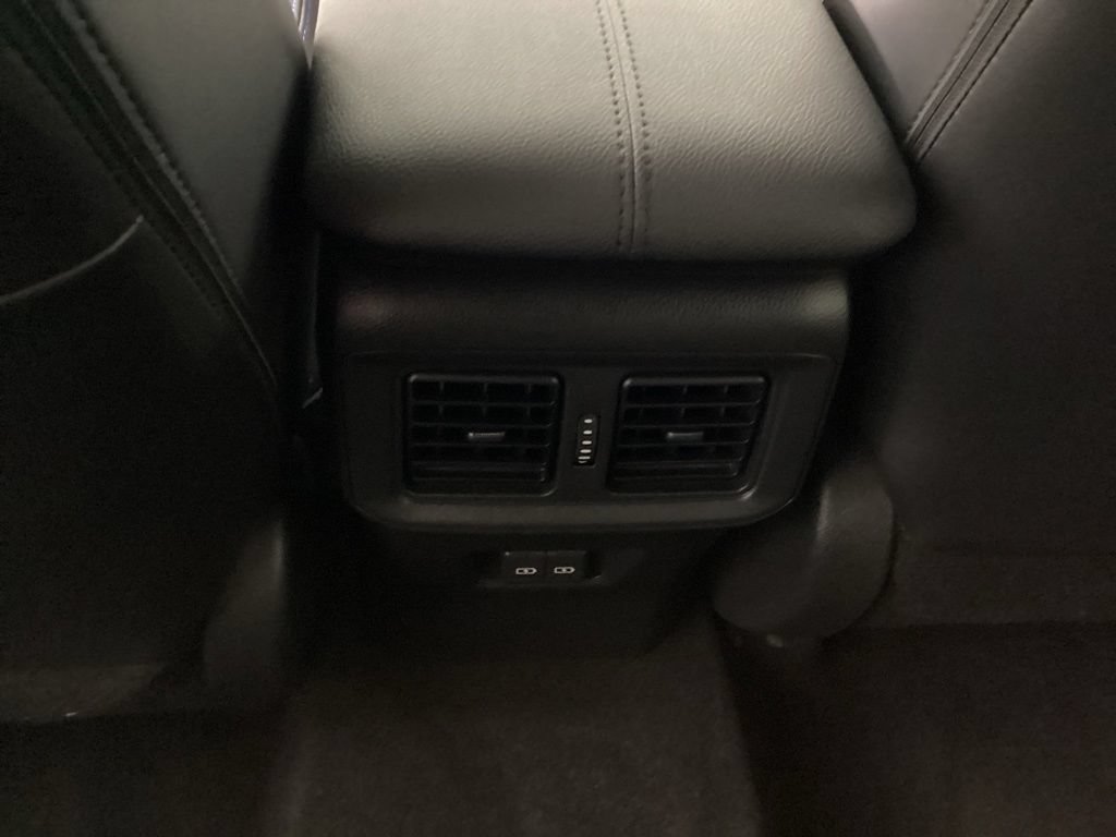 Used 2023 Toyota RAV4 XSE AWD/4WD image 33
