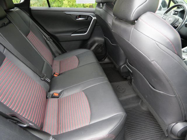 Used 2021 Toyota RAV4 XSE w/ Weather Package AWD/4WD image 9