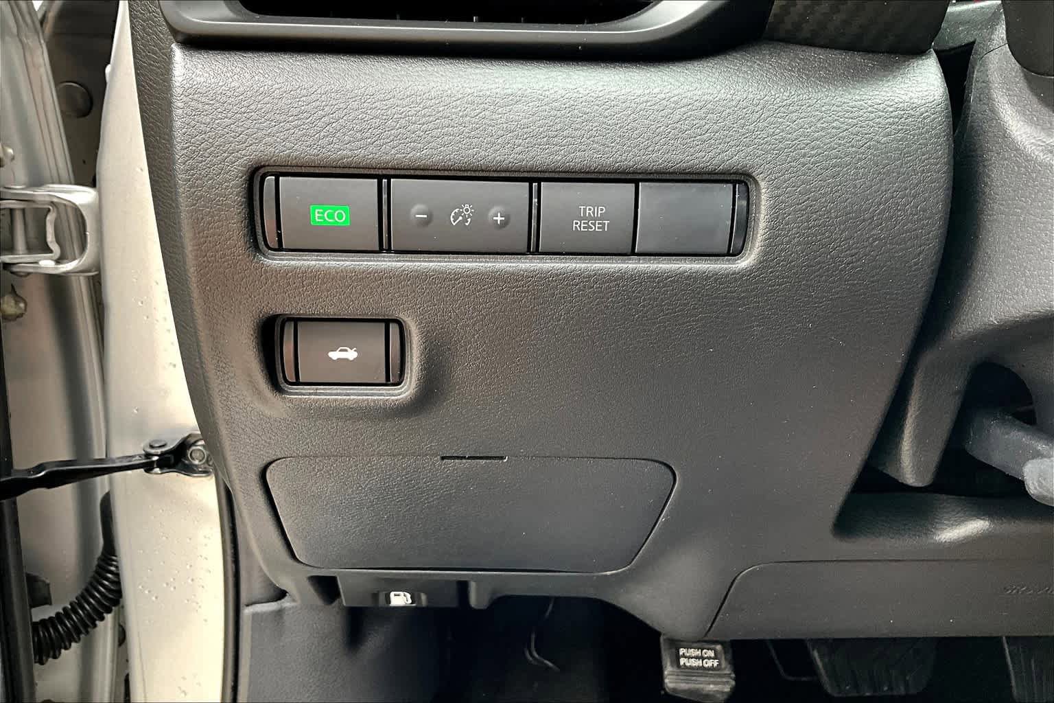 Used 2021 Nissan Sentra S FWD image 35