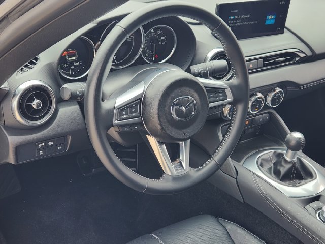 Used 2025 MAZDA MX-5 Miata Grand Touring RWD image 28