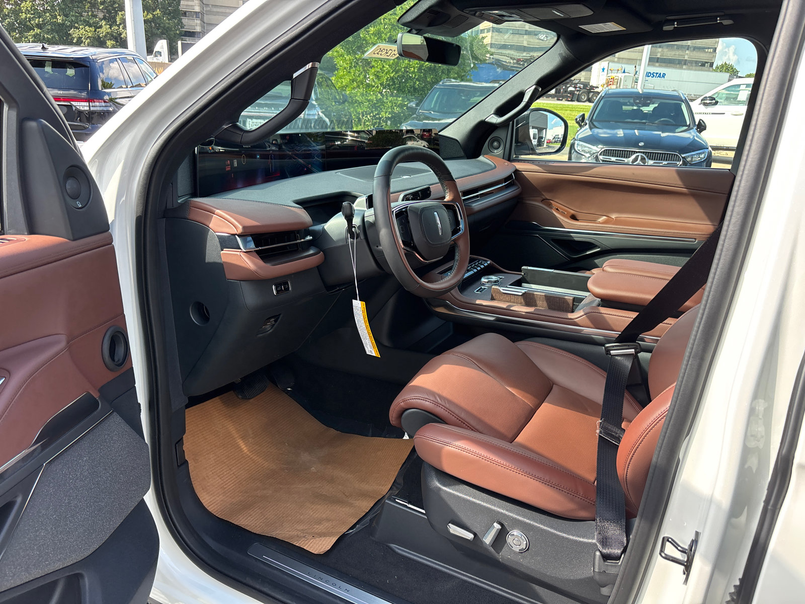 New 2027 Lincoln Navigator L Reserve AWD/4WD image 24