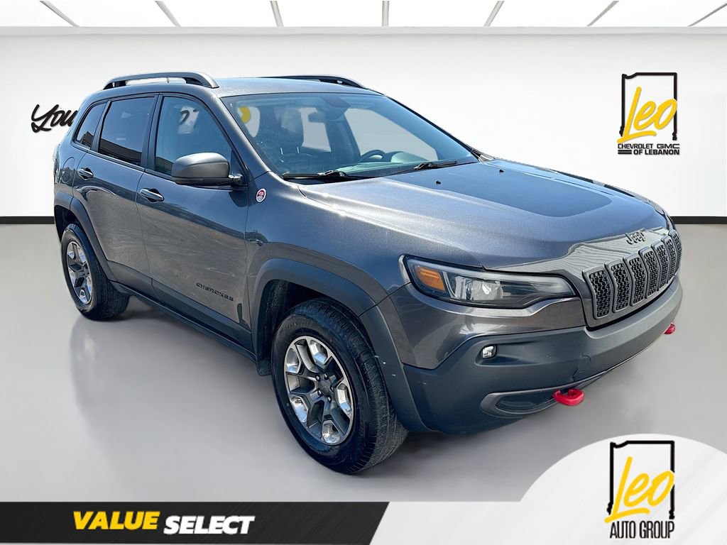 Used 2019 Jeep Cherokee Trailhawk w/ Cold Weather Group AWD/4WD image 3