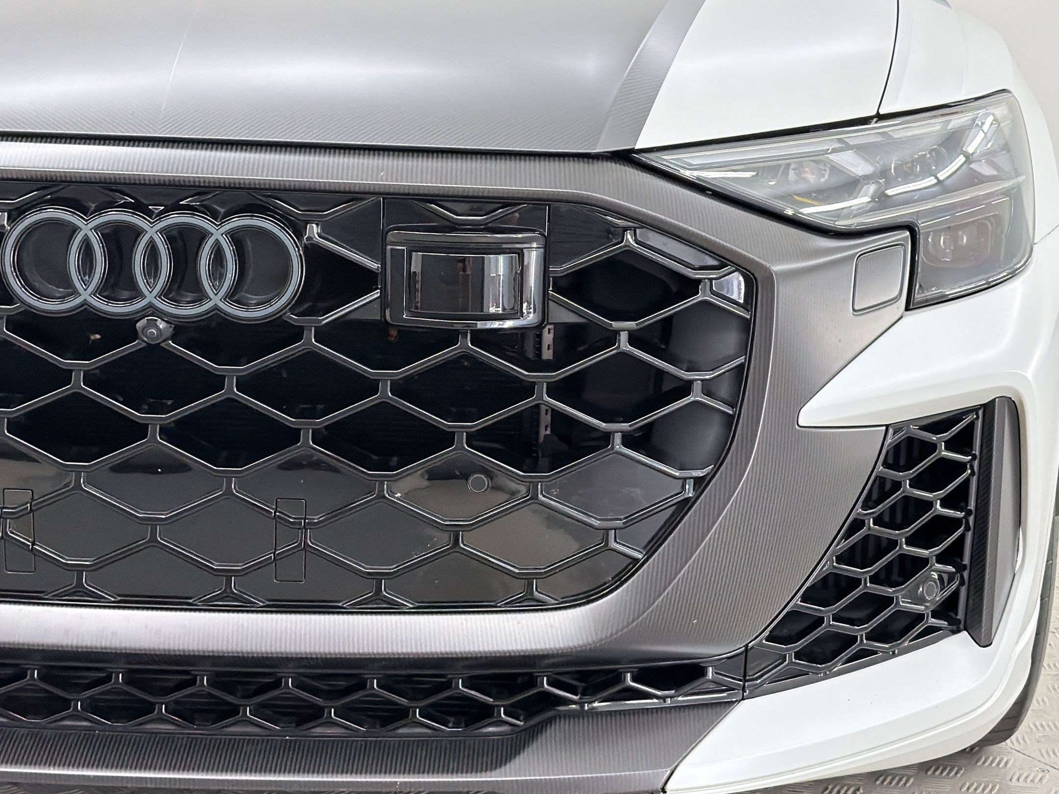 Used 2025 Audi RS Q8 performance AWD/4WD image 12