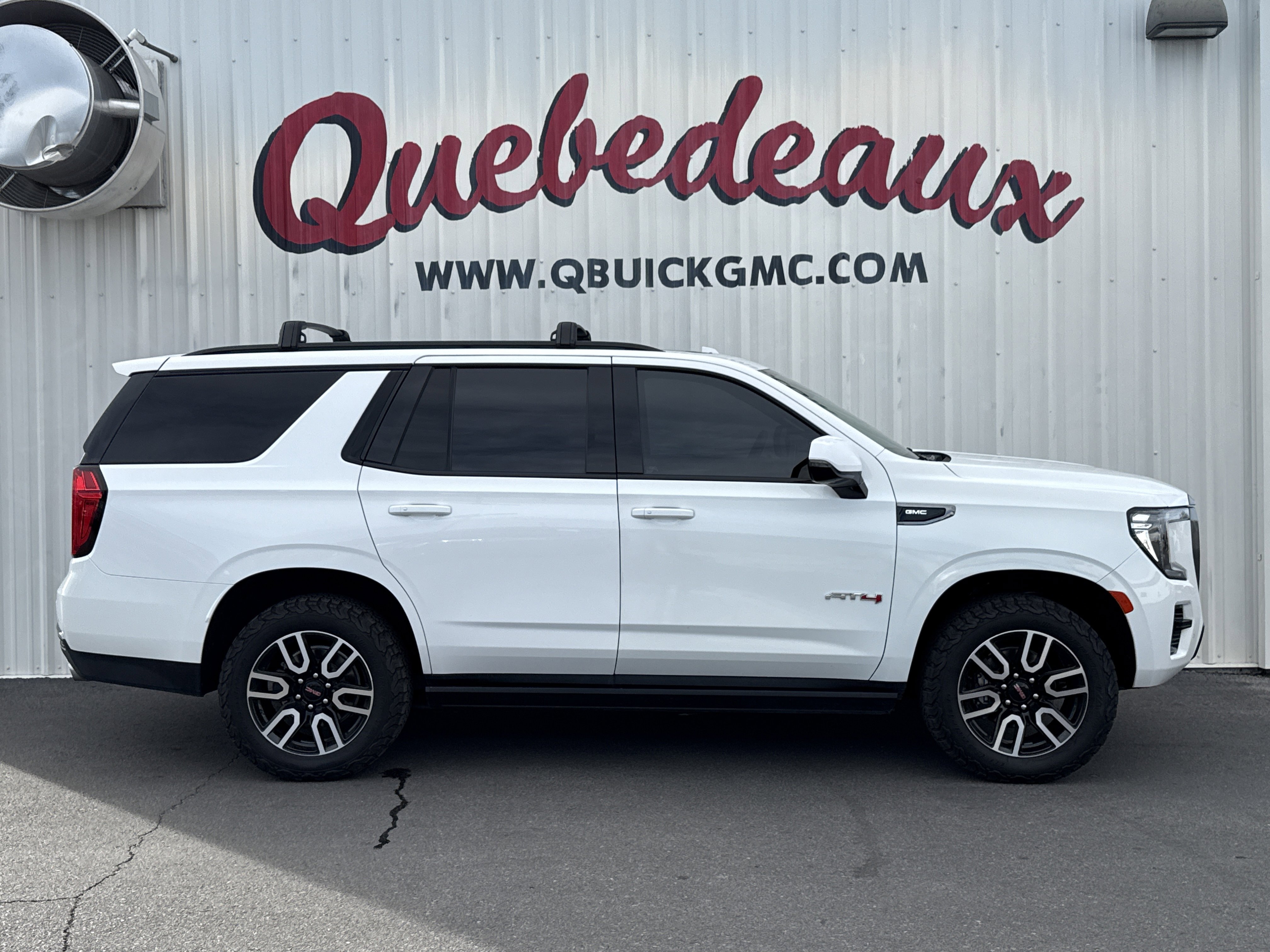 Used 2022 GMC Yukon AT4 image 38